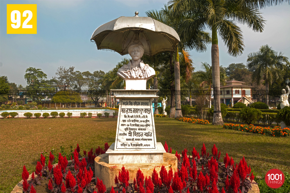 Idol at The Narendra Narayan Park, Coochbehar