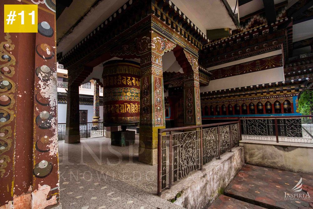 Big-prayer-wheel-at-Zangtho-Perli-Lakhang-Phuentsholing-bhutan