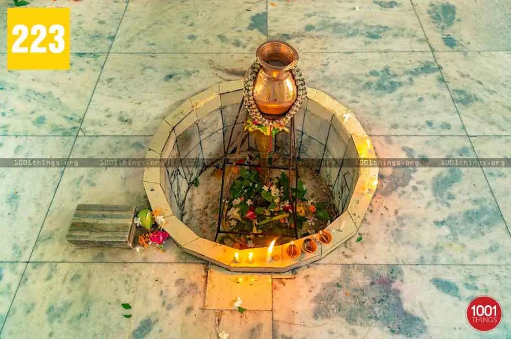 Junglee Baba Mandir