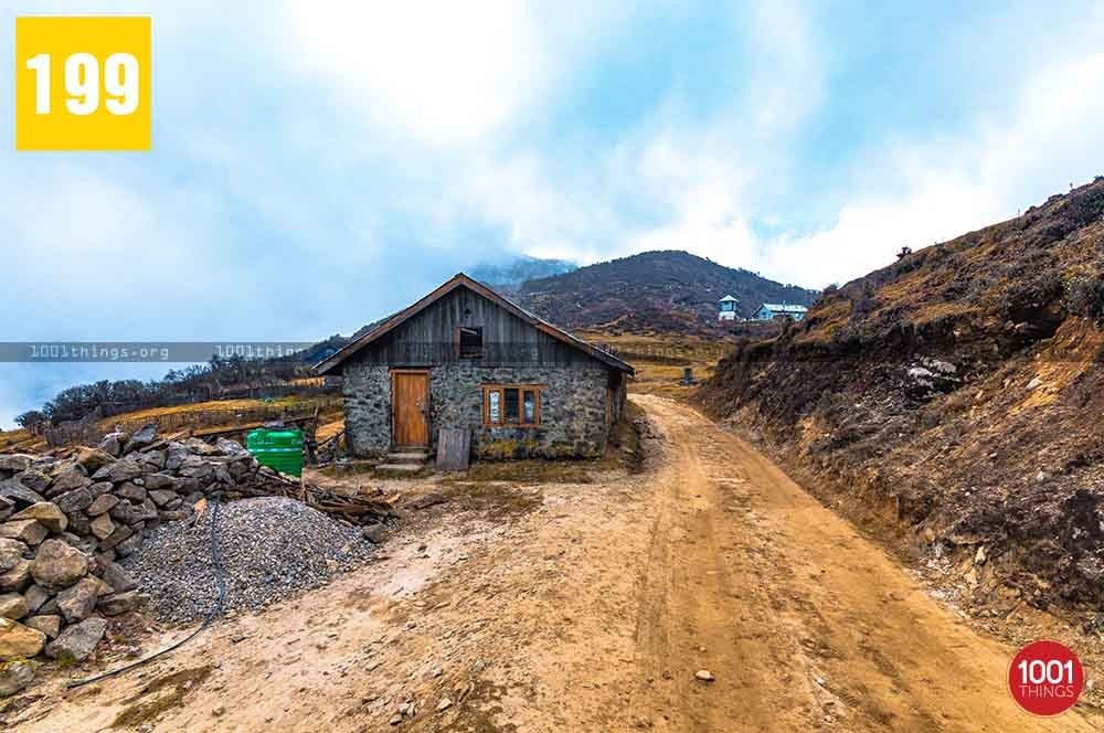 Kalapokhari Lake, Sandakphu