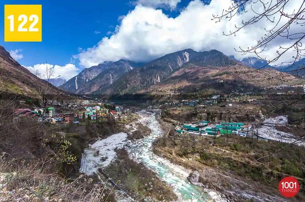 Lachung divided by a river