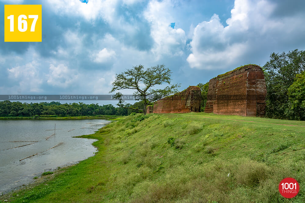 Baisgazi wall, Malda