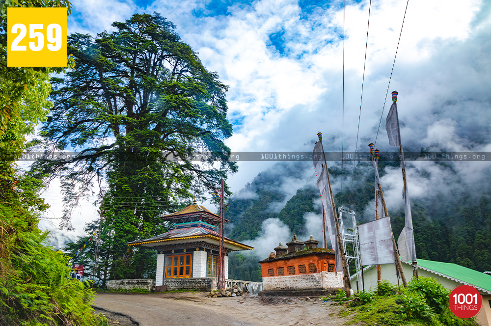 Panoramic Landscape View Of Lachen A Tourist Destiation Town In Mangan  District In Sikkim India It Is Located At An Elevation Of 2750 Metres Stock  Photo - Download Image Now - iStock