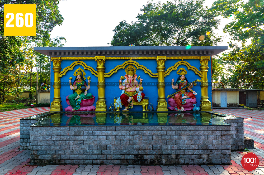 The idols of Ganesh, Laxmi and Saraswati are also kept in the monastery. 